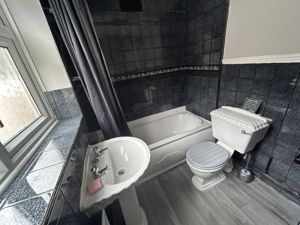 Photo 19- click for photo gallery